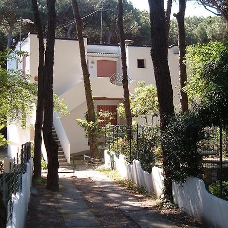 Villa Bianca Rosolina Mare Bagian luar foto